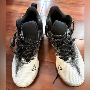 EUC Youth Football Cleats UnderArmour